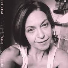 Скачать или слушать онлайн и бесплатно на книжкин ми(knizhkin.me). Аудиокнига