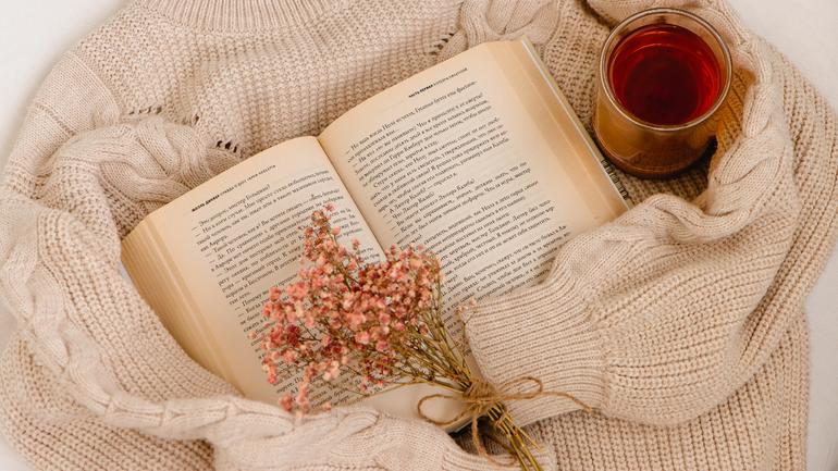 Не уснете, пока не дочитаете: 15 книг для запойного чтения. Фото №1