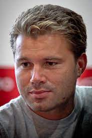 Онлайн и бесплатно. Аудиокнига Муж, жена, любовница - Олег Рой